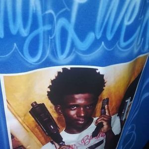 Meet your Posher, Derrick